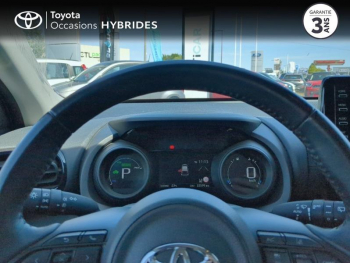 Photo 13 du bon plan TOYOTA Yaris 116h Design 5p MY22 occasion à 19490 €