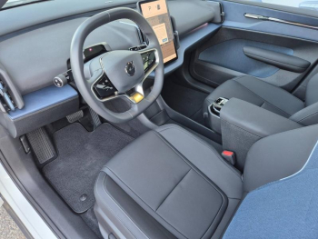 Photo 5 du bon plan VOLVO EX30 Twin Performance 428ch Ultra occasion à 39490 €