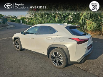 Photo 2 du bon plan LEXUS UX 250h 2WD Premium Edition MY22 occasion à 24900 €