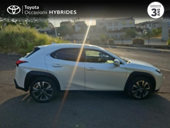 Photo 17 du bon plan LEXUS UX 250h 2WD Premium Edition MY22 occasion à 24900 €