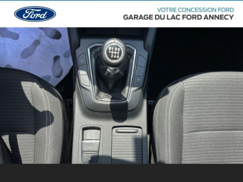 Photo 20 du bon plan FORD Kuga 1.5 EcoBlue 120ch Titanium occasion à 19590 €