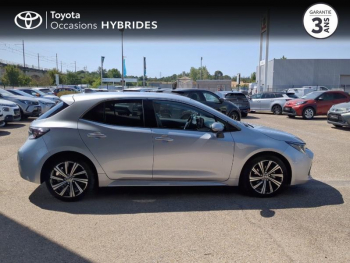 Photo 17 du bon plan TOYOTA Corolla 122h Design MY22 occasion à 21890 €