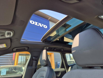 Photo 14 du bon plan VOLVO XC60 T8 Twin Engine 303 + 87ch R-Design Geartronic occasion à 39800 €