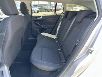 Photo 14 du bon plan FORD Focus SW 1.0 Flexifuel mHEV 125ch Titanium X Business Powershift occasion à 24590 €
