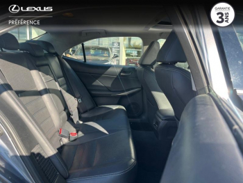 Photo 7 du bon plan LEXUS IS 300h Luxe MY20 occasion à 27990 €