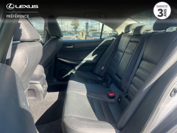 Photo 12 du bon plan LEXUS IS 300h Luxe MY20 occasion à 27990 €