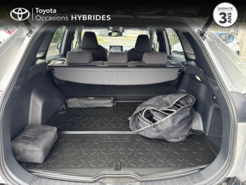 Photo 10 du bon plan TOYOTA RAV4 Hybride Rechargeable 306ch Design AWD occasion à 37990 €