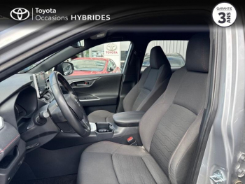 Photo 11 du bon plan TOYOTA RAV4 Hybride Rechargeable 306ch Design AWD occasion à 37990 €