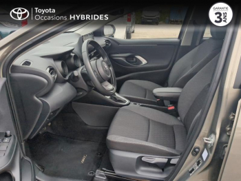 Photo 11 du bon plan TOYOTA Yaris 116h Design 5p MY22 occasion à 20990 €