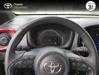 Photo 13 du bon plan TOYOTA Aygo X 1.0 VVT-i 72ch Design MY24 occasion à 15990 €