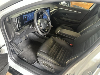 Photo 7 du bon plan RENAULT Megane E-Tech Electric EV60 220ch Iconic optimum charge occasion à 26400 €
