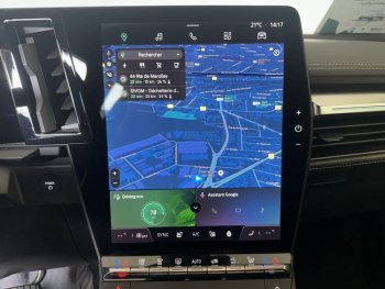 Photo 10 du bon plan RENAULT Megane E-Tech Electric EV60 220ch Iconic optimum charge occasion à 26400 €