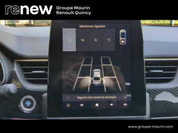 Photo 20 du bon plan RENAULT Arkana 1.6 E-Tech hybride 145ch Engineered -22 occasion à 26490 €