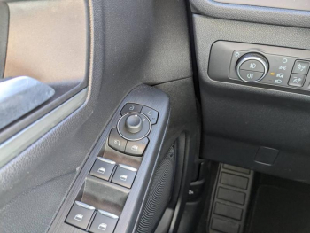Photo 9 du bon plan FORD Kuga 2.5 Duratec 190ch FHEV E85 Titanium BVA occasion à 27980 €