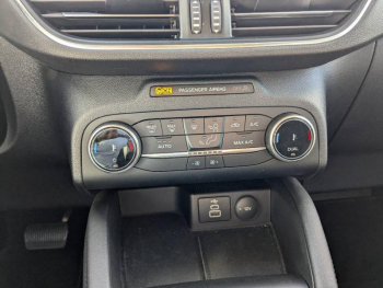 Photo 12 du bon plan FORD Kuga 2.5 Duratec 190ch FHEV E85 Titanium BVA occasion à 27980 €