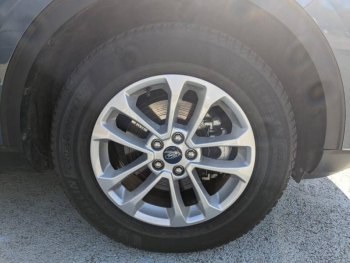 Photo 15 du bon plan FORD Kuga 2.5 Duratec 190ch FHEV E85 Titanium BVA occasion à 27980 €