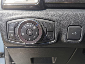 Photo 13 du bon plan FORD Ranger VUL 2.0 TDCi 213ch Double Cabine Wildtrak BVA10 occasion à 31900 €