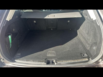 Photo 7 du bon plan VOLVO XC60 B4 197ch Ultimate Style Dark Geartronic occasion à 42990 €
