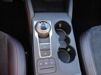 Photo 12 du bon plan FORD Kuga 2.5 Duratec 190ch FHEV E85 ST-Line X BVA occasion à 30000 €