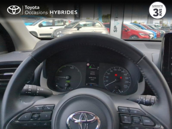 Photo 13 du bon plan TOYOTA Yaris 116h Dynamic Business 5p + Programme Beyond Zero Academy MY22 occasion à 21990 €