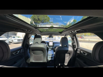 Photo 8 du bon plan VOLVO XC60 T6 Hybride Rechargeable 350ch Black Edition Geartronic 8 AWD occasion à 80500 €