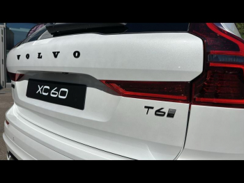 Photo 10 du bon plan VOLVO XC60 T6 Hybride Rechargeable 350ch Black Edition Geartronic 8 AWD occasion à 80500 €