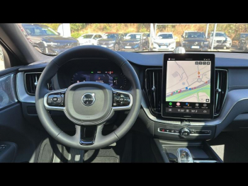 Photo 14 du bon plan VOLVO XC60 T6 Hybride Rechargeable 350ch Black Edition Geartronic 8 AWD occasion à 80500 €