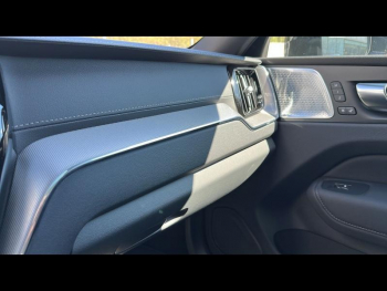 Photo 20 du bon plan VOLVO XC60 T6 Hybride Rechargeable 350ch Black Edition Geartronic 8 AWD occasion à 80500 €