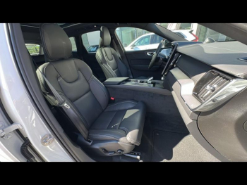 Photo 25 du bon plan VOLVO XC60 T6 Hybride Rechargeable 350ch Black Edition Geartronic 8 AWD occasion à 80500 €