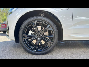 Photo 29 du bon plan VOLVO XC60 T6 Hybride Rechargeable 350ch Black Edition Geartronic 8 AWD occasion à 80500 €