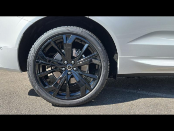 Photo 31 du bon plan VOLVO XC60 T6 Hybride Rechargeable 350ch Black Edition Geartronic 8 AWD occasion à 80500 €