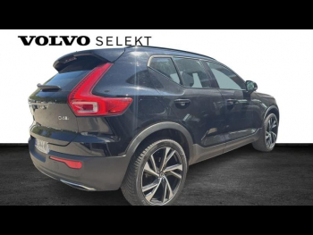 Photo 3 du bon plan VOLVO XC40 D4 AdBlue AWD 190ch R-Design Geartronic 8 occasion à 24900 €