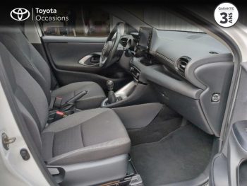Photo 6 du bon plan TOYOTA Yaris 120 VVT-i Design 5p MY22 occasion à 17290 €