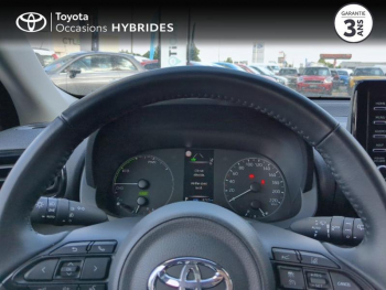 Photo 13 du bon plan TOYOTA Yaris 116h Dynamic Business 5p + Programme Beyond Zero Academy MY22 occasion à 21990 €
