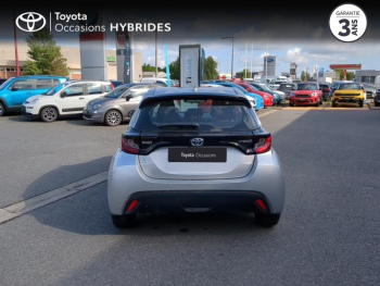 Photo 4 du bon plan TOYOTA Yaris 116h Dynamic Business 5p + Programme Beyond Zero Academy MY22 occasion à 21490 €
