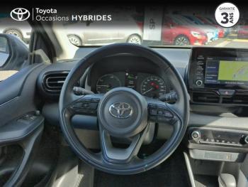 Photo 9 du bon plan TOYOTA Yaris 116h Dynamic Business 5p + Programme Beyond Zero Academy MY22 occasion à 21490 €