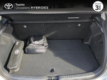 Photo 10 du bon plan TOYOTA Yaris 116h Dynamic Business 5p + Programme Beyond Zero Academy MY22 occasion à 21490 €