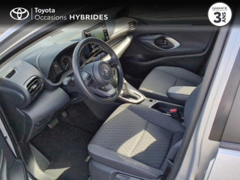 Photo 11 du bon plan TOYOTA Yaris 116h Dynamic Business 5p + Programme Beyond Zero Academy MY22 occasion à 21490 €