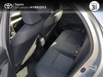 Photo 12 du bon plan TOYOTA Yaris 116h Dynamic Business 5p + Programme Beyond Zero Academy MY22 occasion à 21490 €