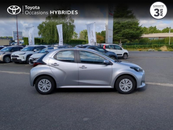 Photo 17 du bon plan TOYOTA Yaris 116h Dynamic Business 5p + Programme Beyond Zero Academy MY22 occasion à 21490 €