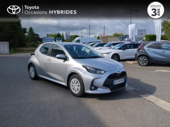 Photo 19 du bon plan TOYOTA Yaris 116h Dynamic Business 5p + Programme Beyond Zero Academy MY22 occasion à 21490 €