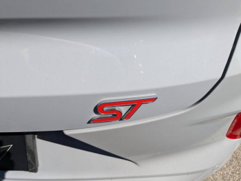 Photo 31 du bon plan FORD Puma 1.0 EcoBoost 170ch S&S mHEV ST Powershift occasion à 31900 €