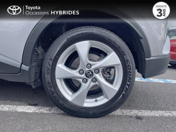 Photo 16 du bon plan TOYOTA C-HR 122h Dynamic 2WD E-CVT occasion à 16990 €