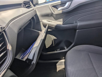Photo 12 du bon plan FORD Kuga 2.5 Duratec 190ch FHEV E85 Titanium BVA occasion à 24990 €