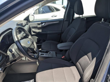 Photo 13 du bon plan FORD Kuga 2.5 Duratec 190ch FHEV E85 Titanium BVA occasion à 24990 €