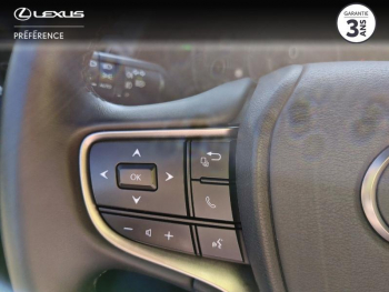 Photo 10 du bon plan LEXUS UX 250h Luxe 2WD occasion à 28990 €