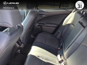Photo 14 du bon plan LEXUS UX 250h Luxe 2WD occasion à 28990 €