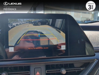 Photo 16 du bon plan LEXUS UX 250h Luxe 2WD occasion à 28990 €