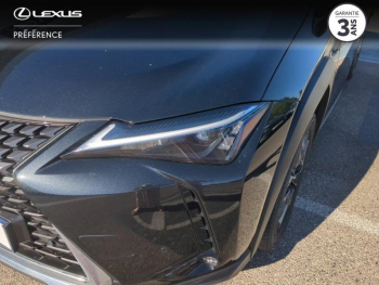 Photo 17 du bon plan LEXUS UX 250h Luxe 2WD occasion à 28990 €