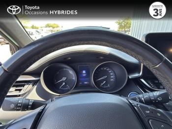 Photo 13 du bon plan TOYOTA C-HR 122h Dynamic 2WD E-CVT RC18 occasion à 16990 €